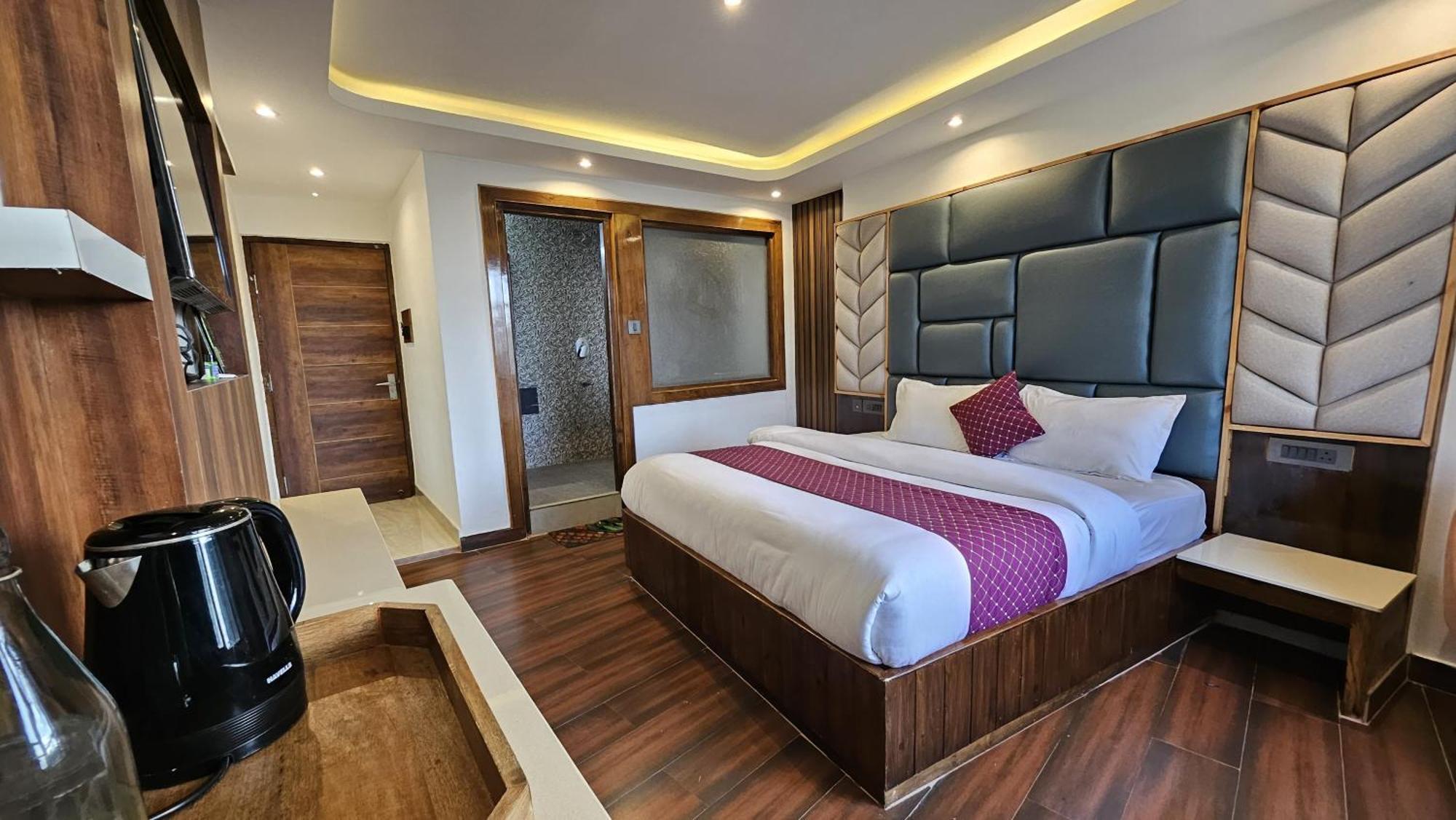 Mountain Zest- Simla Royale Near Mall Road Free Pickup From Railway Station Simla Kültér fotó